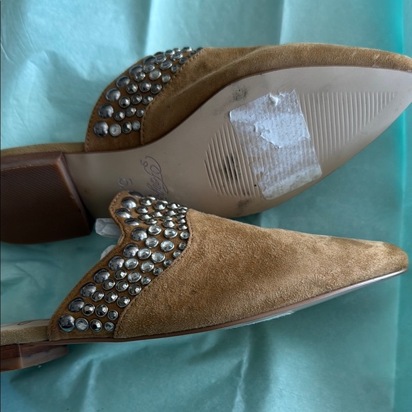 New Tan Suede Mules with Silver Accents FIRM on price Fergie real leather - Picture 15 of 17
